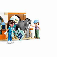 LEGO HORSE AND PET VET CLINIC