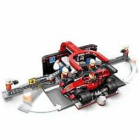 LEGO F1® Pit Stop & Pit Crew with Ferrari Car