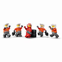 LEGO F1® Pit Stop & Pit Crew with Ferrari Car